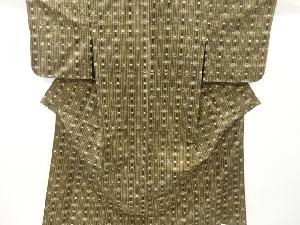 リサイクル　縞に絣柄織り出し手織り真綿紬単衣着物